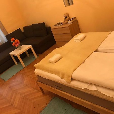 Blahnikova Aparthotel Прага Экстерьер фото